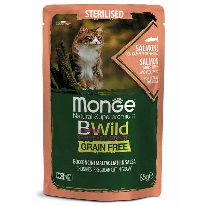 Monge Cat BWild Grain Free Влажный корм для стерилизованных кошек из лосося с креветками и овощами, кусочки в соусе Пауч 85 гр